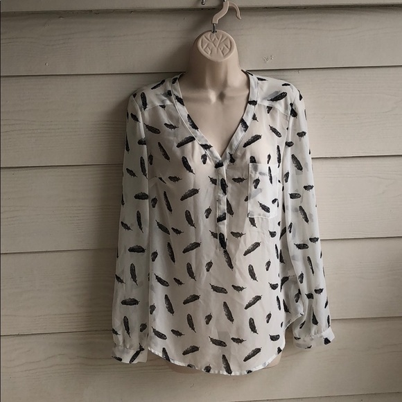 Merona Tops - Small White Long Sleeve Feather Tunic Blouse